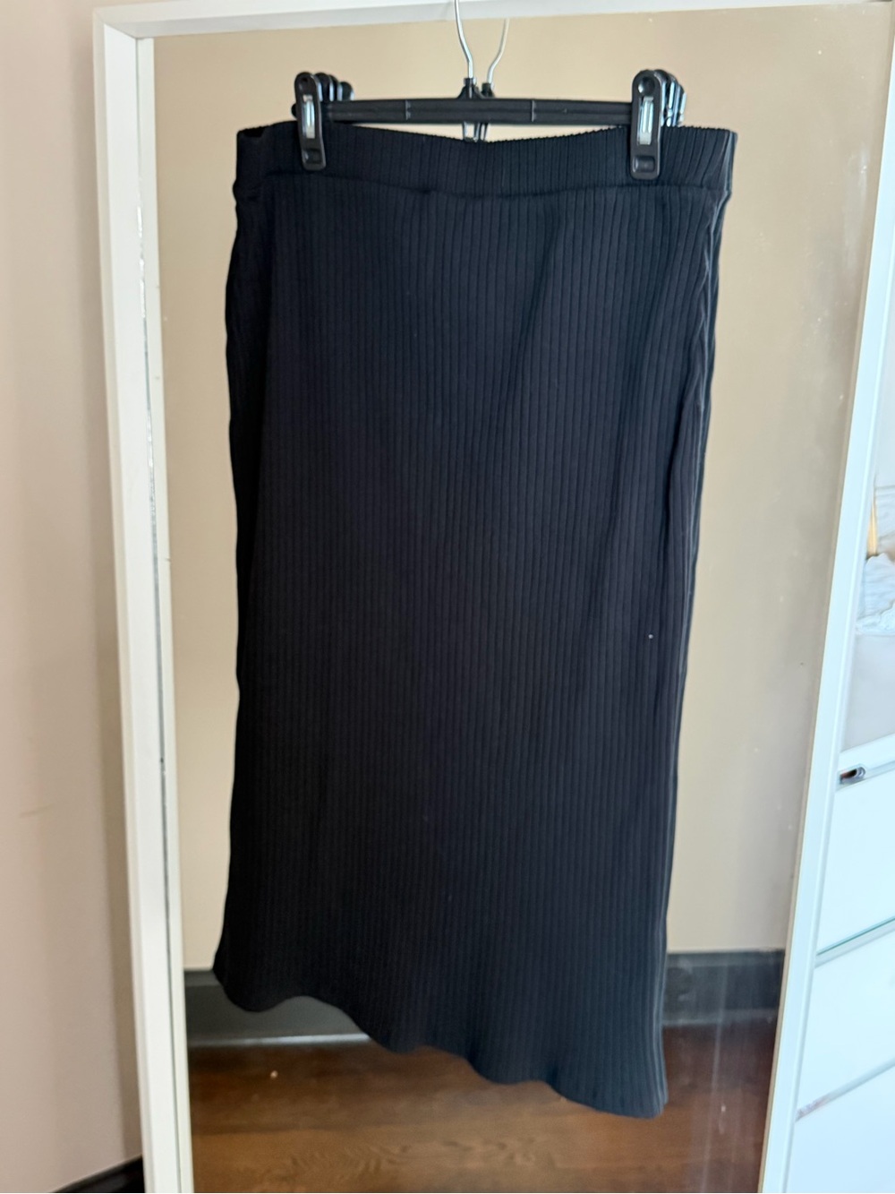 Old navy black skirt